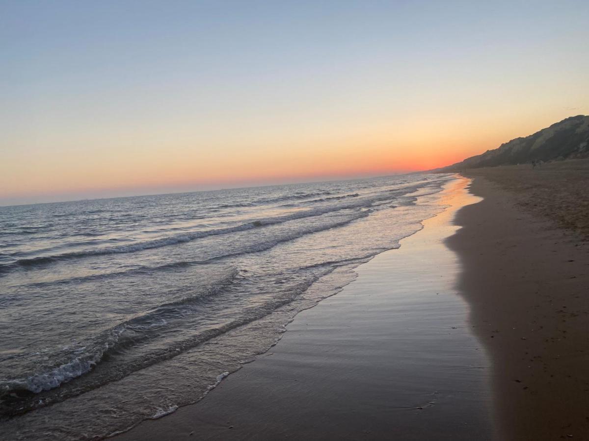 Apartamento Punta Umbria Junto A La Ria Eksteriør billede